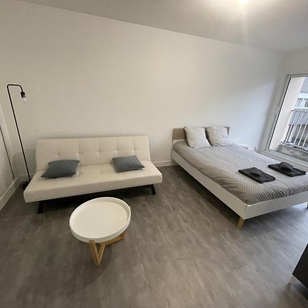 Logement Neuf A Proximite Du Centre Ville Avec Parking Limoges Exterior photo