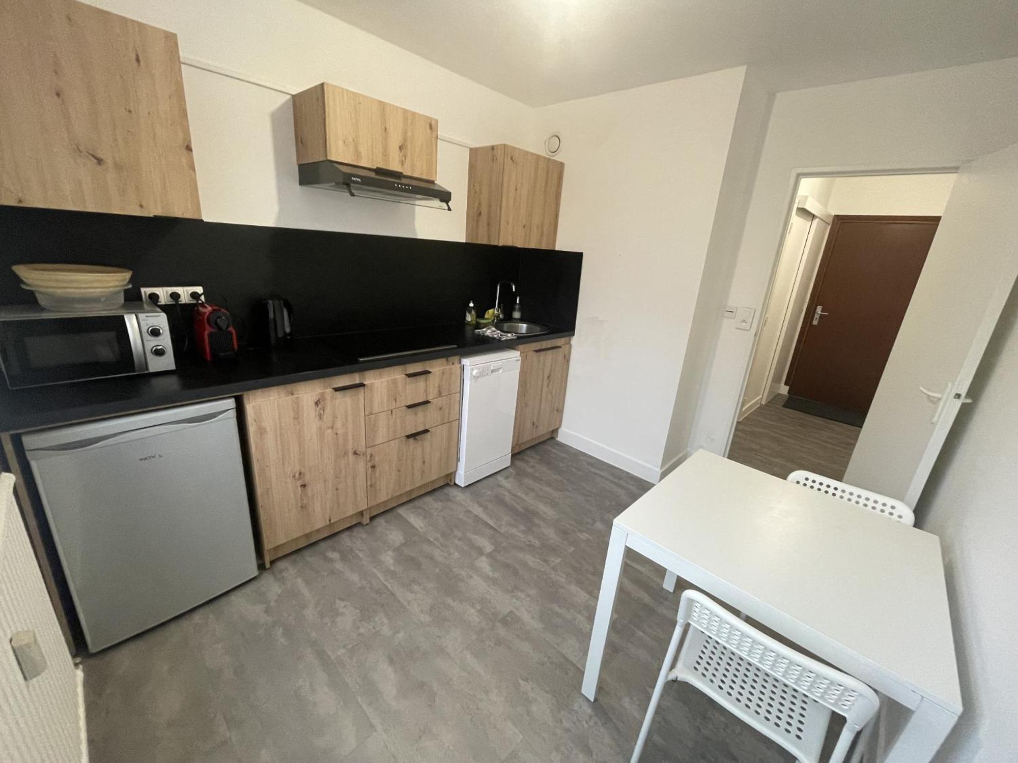 Logement Neuf A Proximite Du Centre Ville Avec Parking Limoges Exterior photo